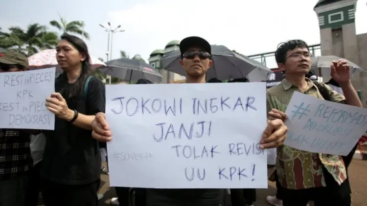 Kontroversi UU KPK Sebaiknya Akhiri di MK