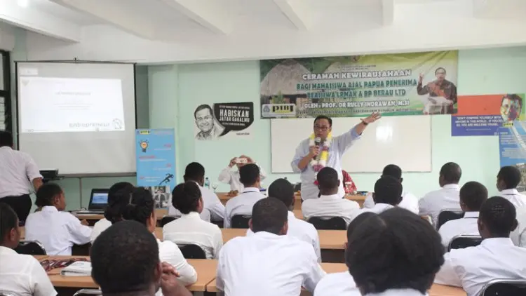 Kemenkop Dorong Mahasiswa Asal Papua Berwirausaha
