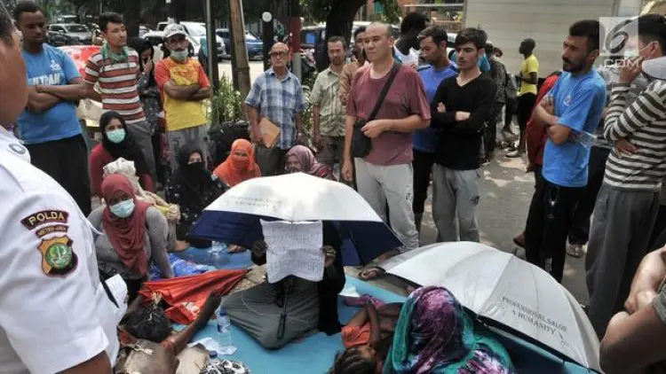 Imigran Kembali Penuhi Kantor UNHCR di Jakarta