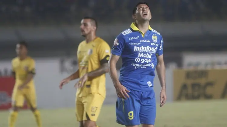 Imbangi Persib, Semen Padang dalam Kebahagiaan 