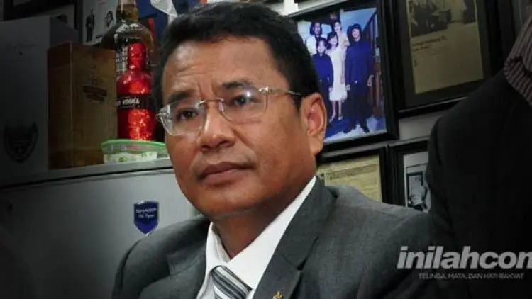 Hotman Paris Mau Biayai Sekolah Anak Polantas Ini