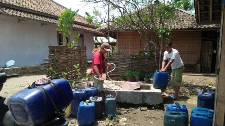 Warga di Sebagian Besar Kecamatan Terpaksa Gunakan Air Sungai