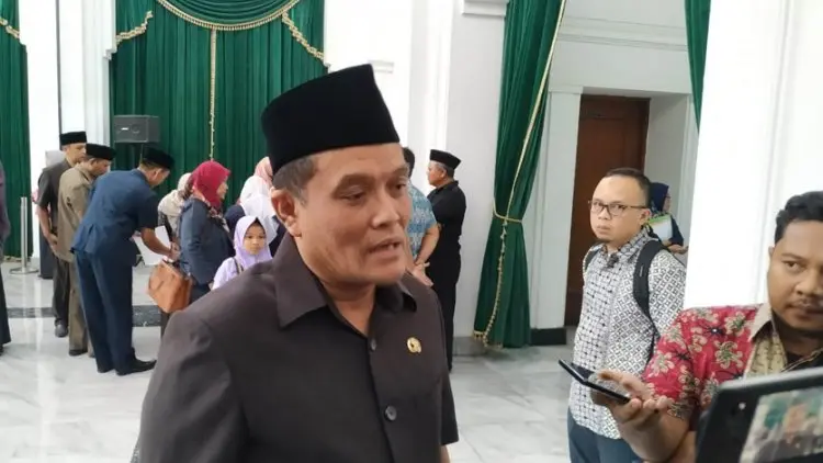 Terkait Foto-Video Syur, Pemprov Jabar Akan Atur Penggunaan Seragam ASN