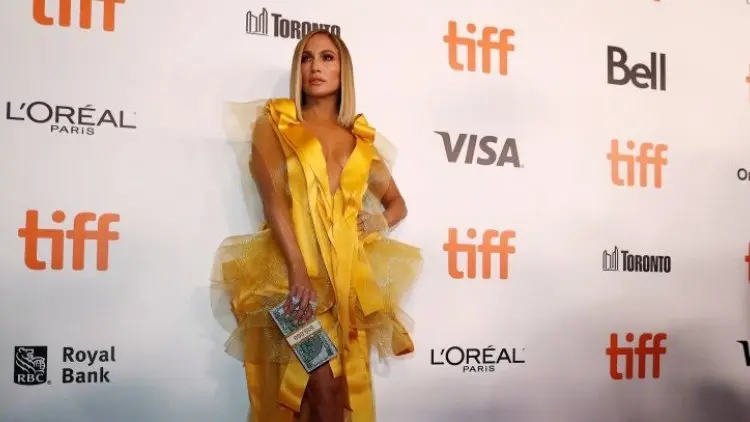 Malaysia Larang Penayangan Film J-Lo 'Hustlers'