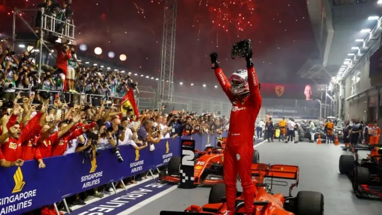 Juarai GP Singapura, Vettel Akhiri Puasa Kemenangan