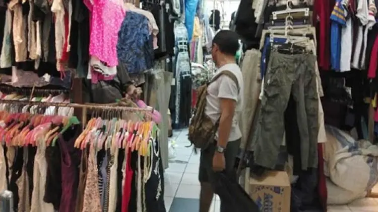 Surabaya Terlarang untuk Pedagang Baju Bekas Impor