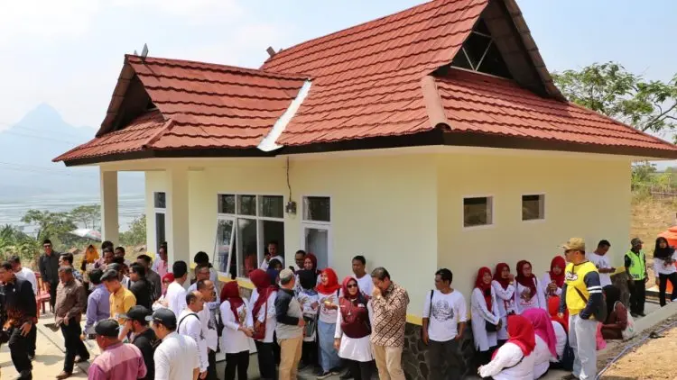 Saung Ambu Berikan Layanan Kesehatan Khusus Warga Terpencil