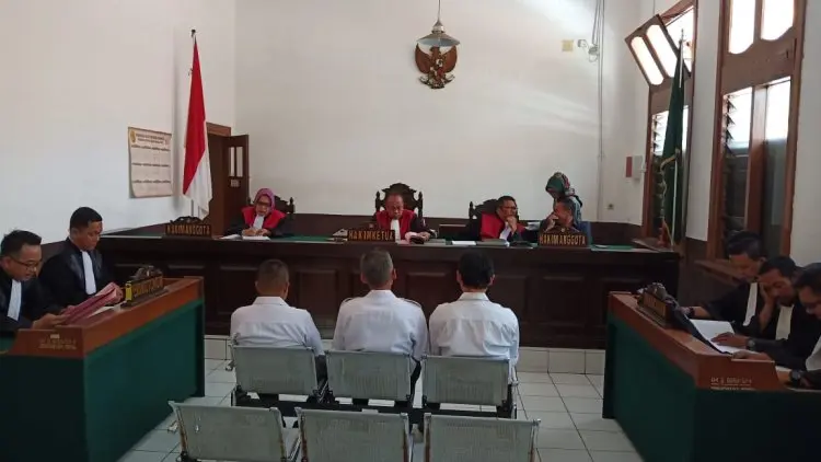 Tiga Pejabat KBB Didakwa Korupsi