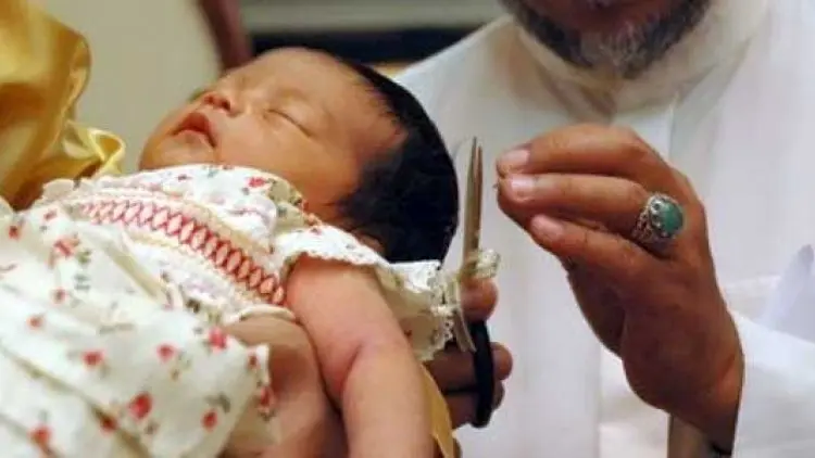 Akikahi Anak Angkat Tanpa Persetujuan Orangtuanya