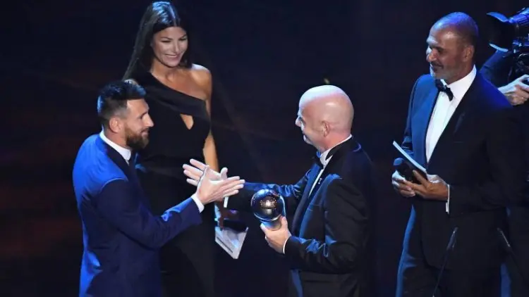 Ronaldo Tak Pilih Messi tapi Messi Pilih Ronaldo