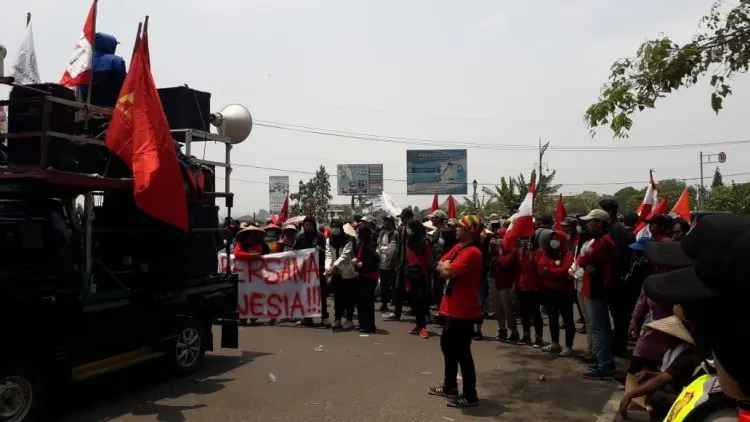 Desak Temui Dadang Naser, Pendemo Ancam Bawa Massa Lebih Banyak