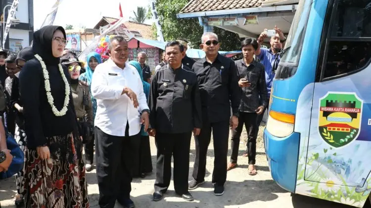 Gempungan, Program Pelayanan Jemput Bola ala Purwakarta