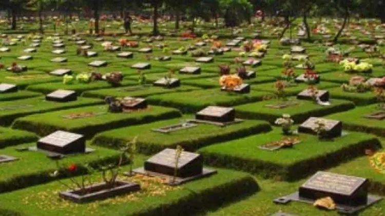 5 Golongan yang Terbebas dari Pertanyaan Kubur