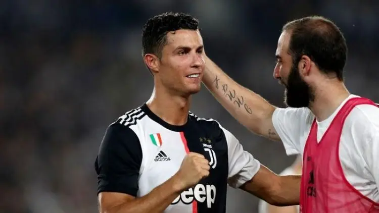 Pribadi Ronaldo di Mata Gonzalo Higuain
