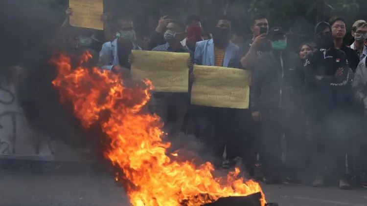 Golkar Minta Aparat Persuasif Atasi Demo Mahasiswa