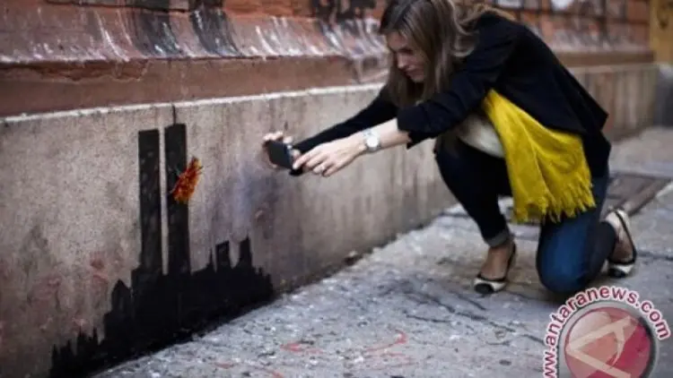 Pekan Depan, Lukisan Primata di Parlemen Inggris Karya Banksy Dilelang