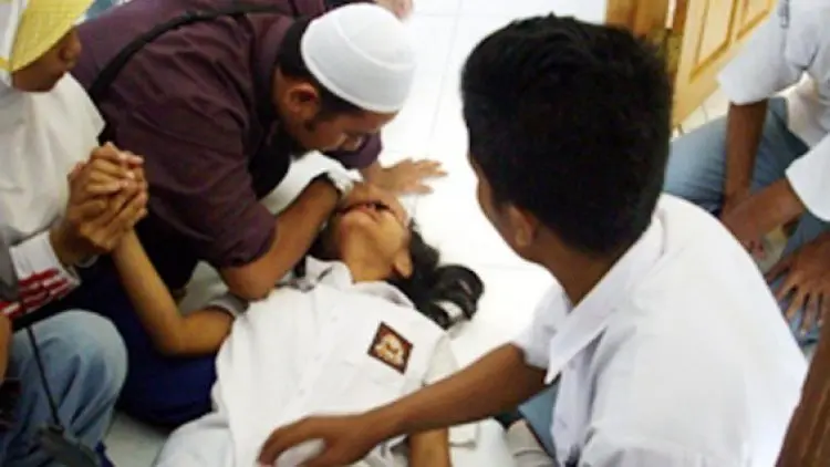 Fenomena Kesurupan Dilihat dari Sisi Sains