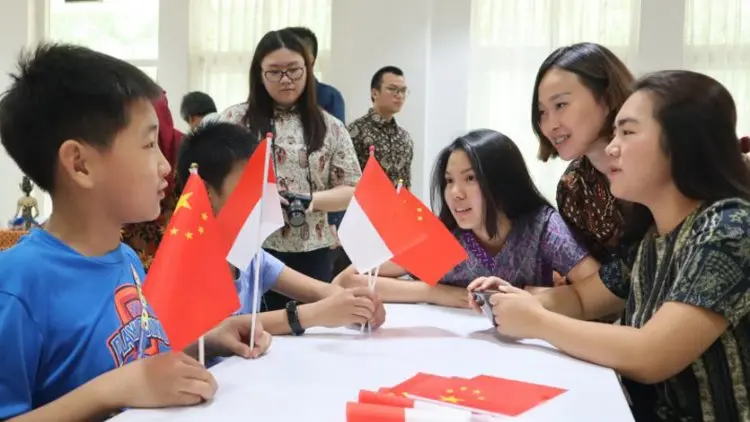 Murid SD Beijing Kunjungi KBRI Jelang HUT RRC
