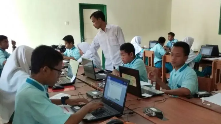 Guru Honorer dan TU di Garut Butuh Kepastian