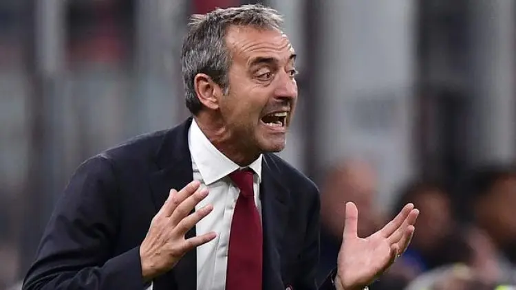 Milan Terpuruk, Maldini Bela Giampaolo