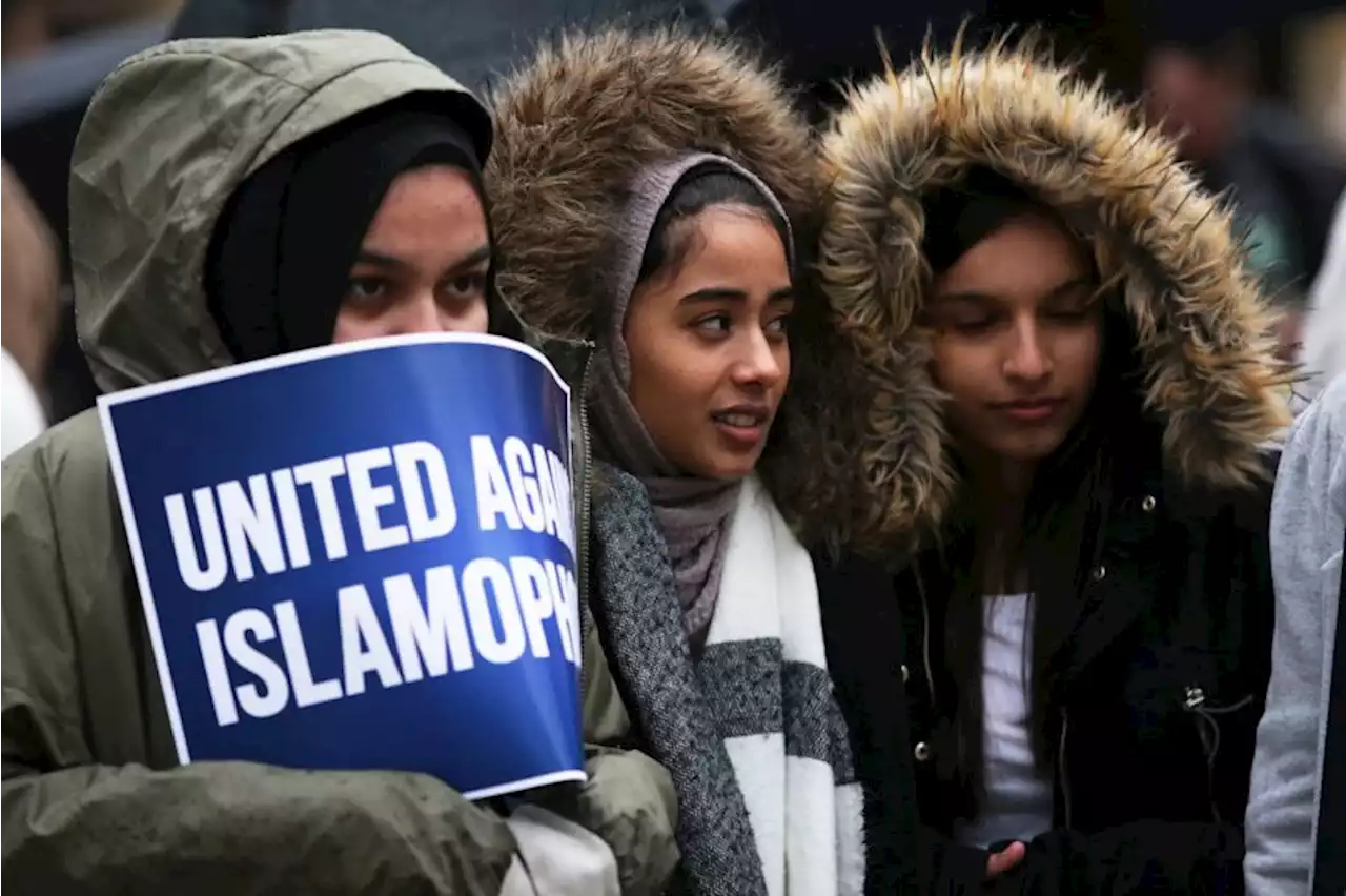 Beberapa Perempuan Diserang Dalam Acara Anti-Islamfobia