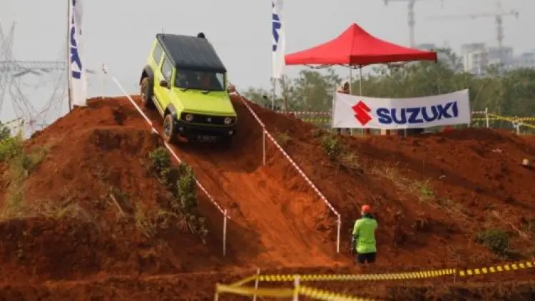 Menguji Ketangguhan Suzuki Jimny di Medan Off-road