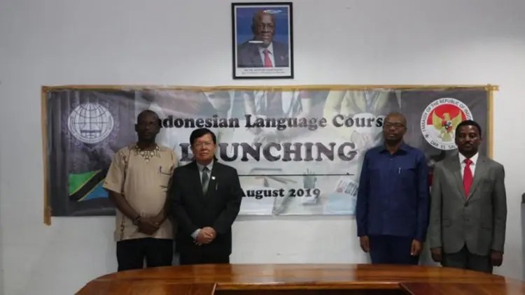 Bahasa Daerah-Bahasa Indonesia di Kampung Global