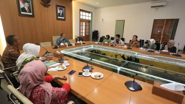Jumlah Perokok di Bandung Meningkat, Pemkot Kebut Perda KTR