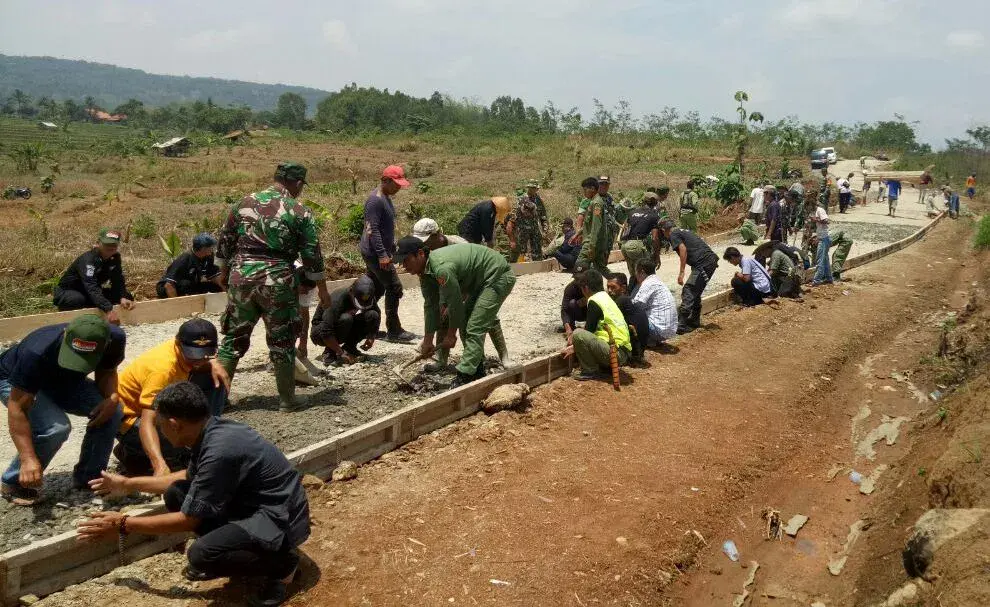Kolaborasi Pemkab-TNI: Tak Ada Lagi Wilayah Terisolasi di Purwakarta