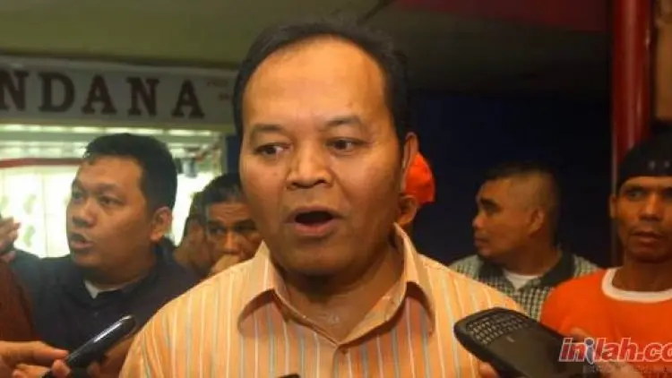 Meski Tak Disebut Namanya, HNW Tetap Bela Bamsoet