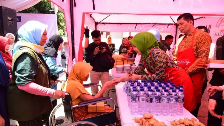 Atalia Resmikan Kamarang, Kantin Gratis untuk Duafa dan Musafir