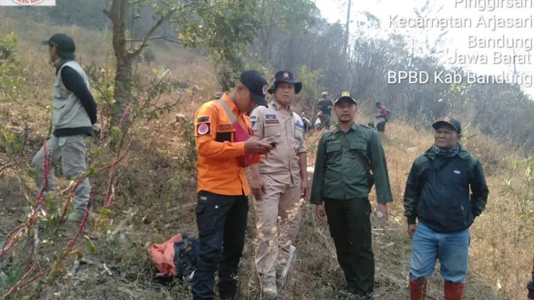 Karhutla di Gunung Malabar Belum Bisa Dipadamkan