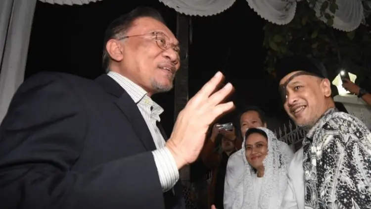 Anwar Ibrahim Sebut Peralihan Kekuasaan di Malaysia Pertengahan 2020