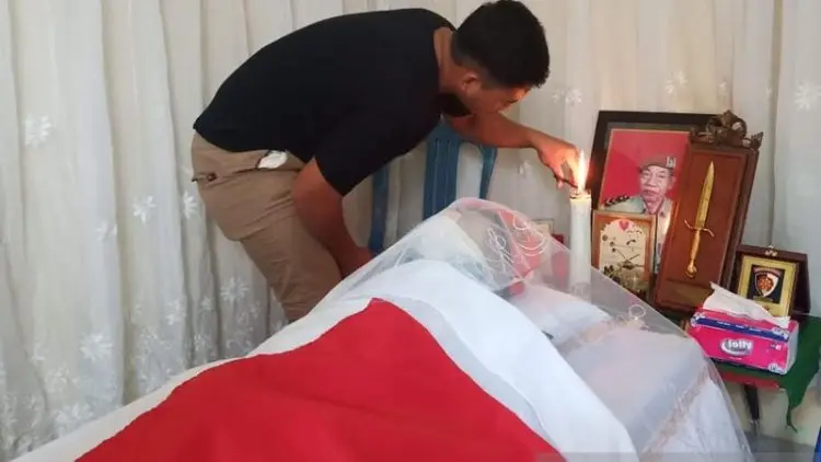 Penerjun Pertama TNI AU Wafat di Usia 96 Tahun