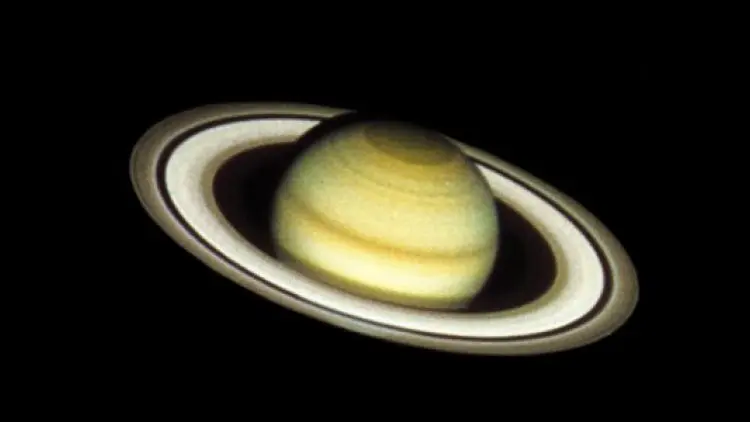 Ilmuwan Temukan 20 Bulan Baru Planet Saturnus