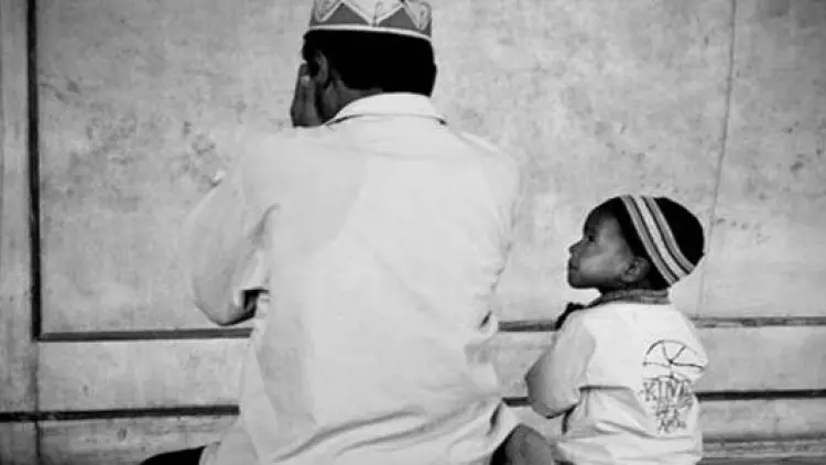 Anak Tak Salat, Apa Ayah Harus Memukul Mereka?
