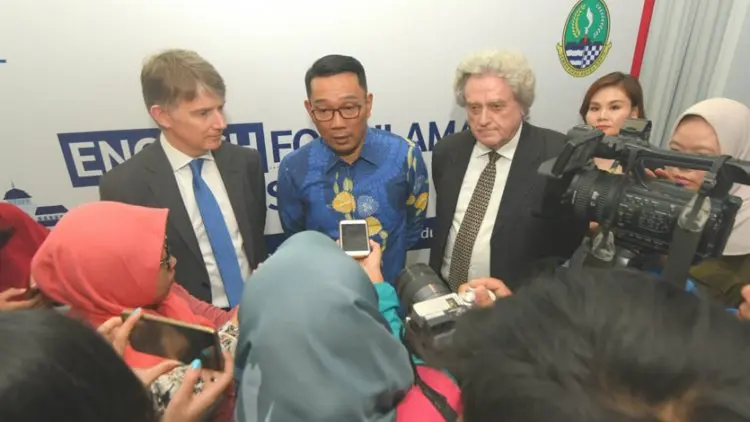 Gubernur Jabar Harap English for Ulama Cetak Duta Perdamaian Dunia