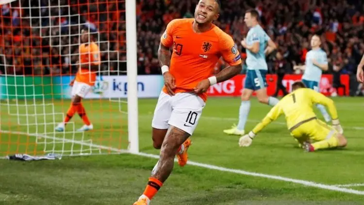 Taklukkan Irlandia Utara, Belanda Rebut Puncak Grup C