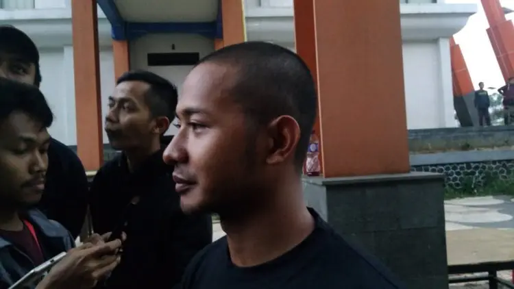 Gian Zola Tinggalkan Kepolisian demi Persib?