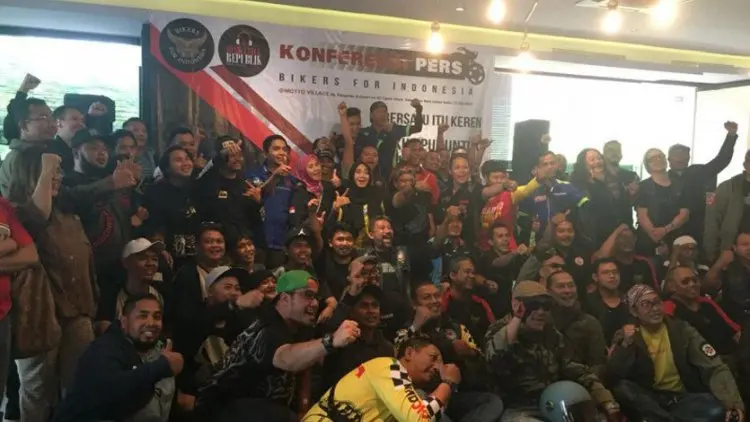 Biker Indonesia Ramaikan Konser “Musik untuk Republik”
