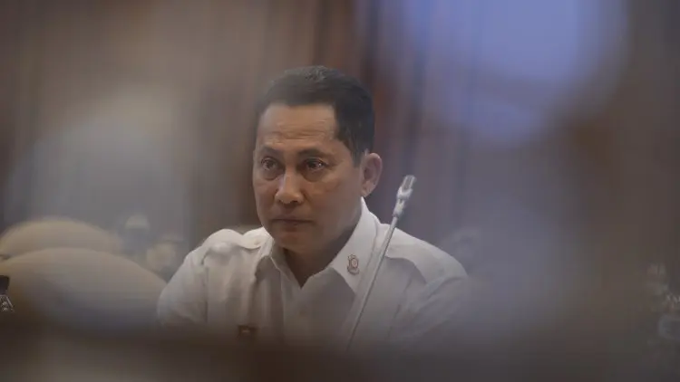 Sri Mulyani dan Bambang Bertahan, Buwas Masuk?