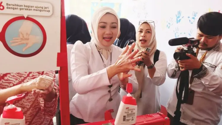 KBB-TP PKK Jabar Cegah Stunting di Hari Cuci Tangan Sedunia