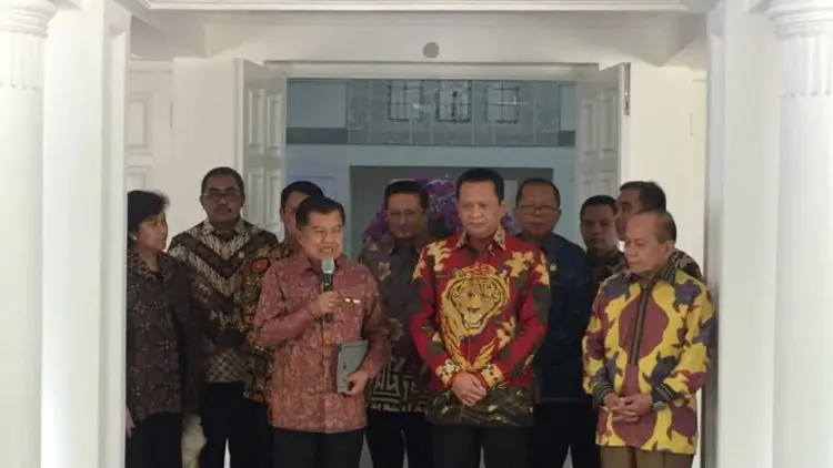 MPR Minta Masukan Wapres JK Terkait Konstitusi