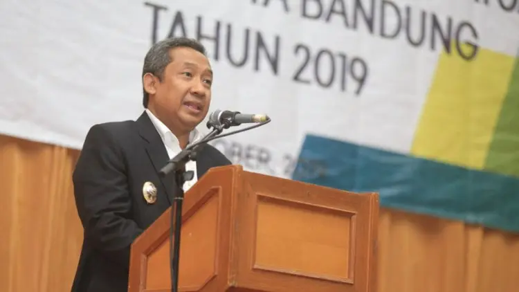 Yana Minta Orang Tua Sering Ngobrol dengan Anak