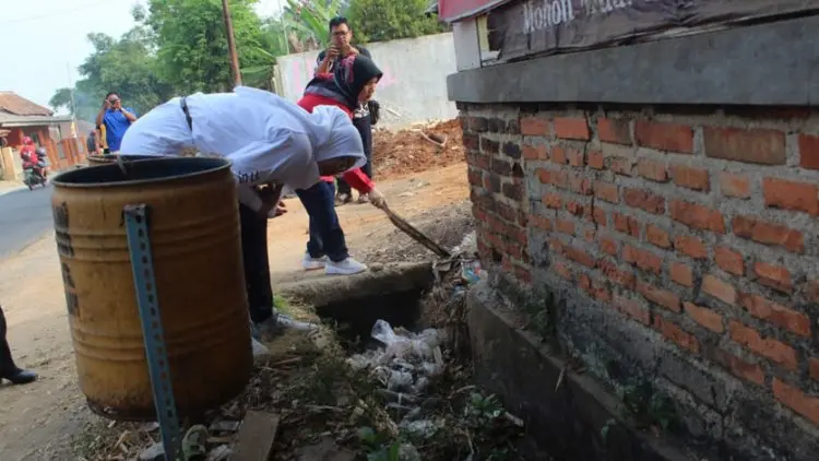 Harus Mandiri, Bupati Purwakarta Minta DLH Tak Angkut Sampah di Kantor Dinas