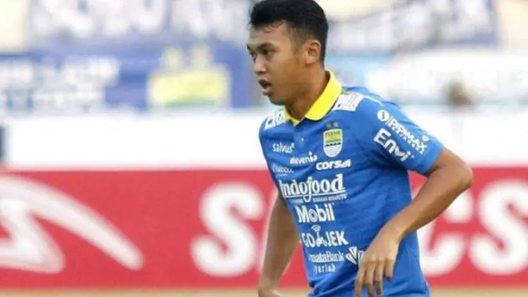 Kalahkan Persebaya, Pujian Mengalir untuk Abdul Aziz