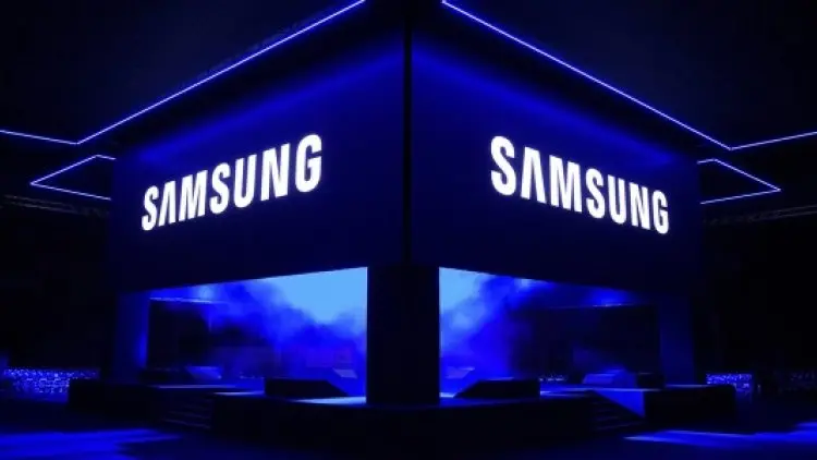 Samsung Patenkan Desain Smartphone Poni Terbalik