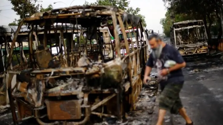 Chile Perpanjang Darurat Militer Pascakerusuhan
