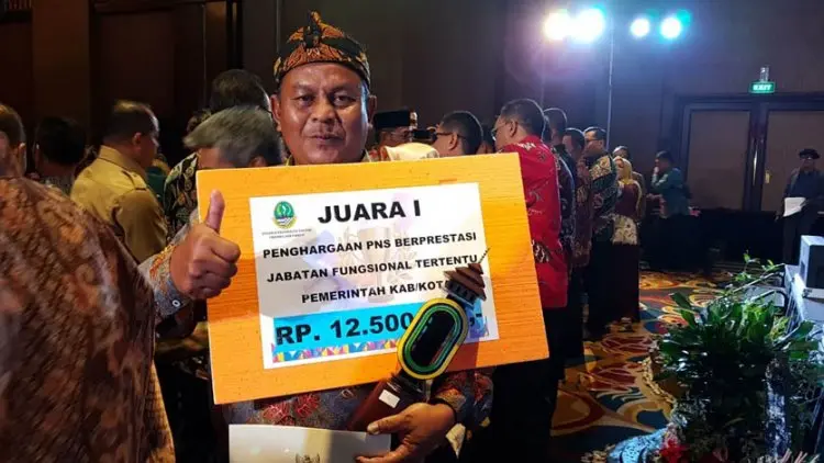Ciptakan Inovasi Pakan Ternak, Enjang Gunawan Raih Prestasi Tingkat Jabar