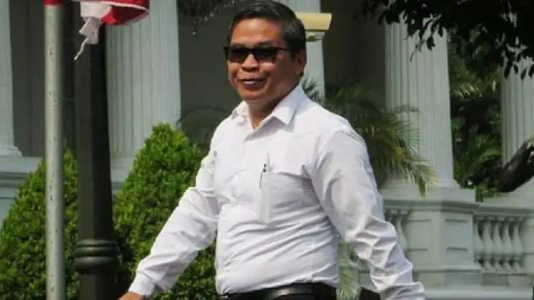 Alue Dohong, Orang Dayak Pertama Tembus Kabinet